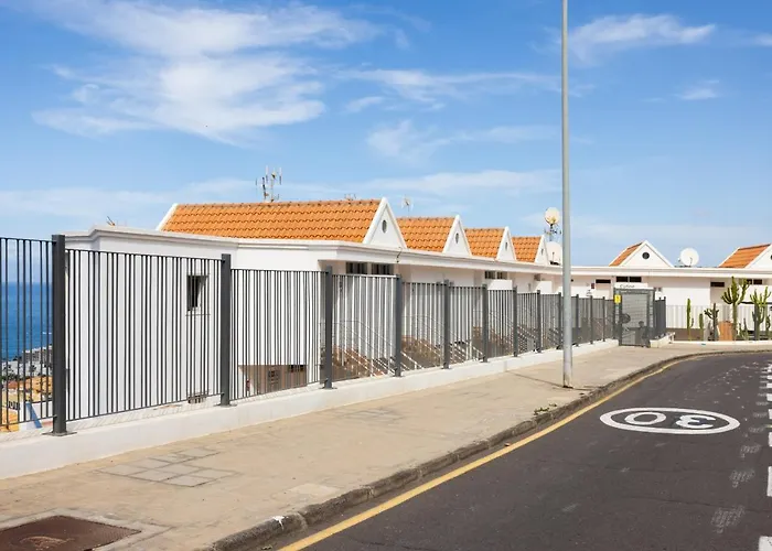 Sea View Panoramic 公寓 阿德耶