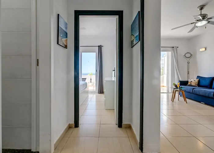 Sea View Panoramic 公寓 *